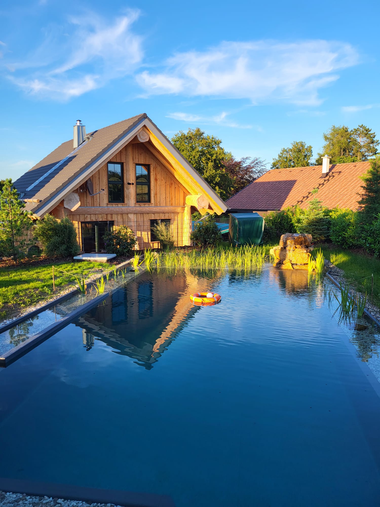 Waschbärhütte am Edersee mit Schwimmteich und Saua
