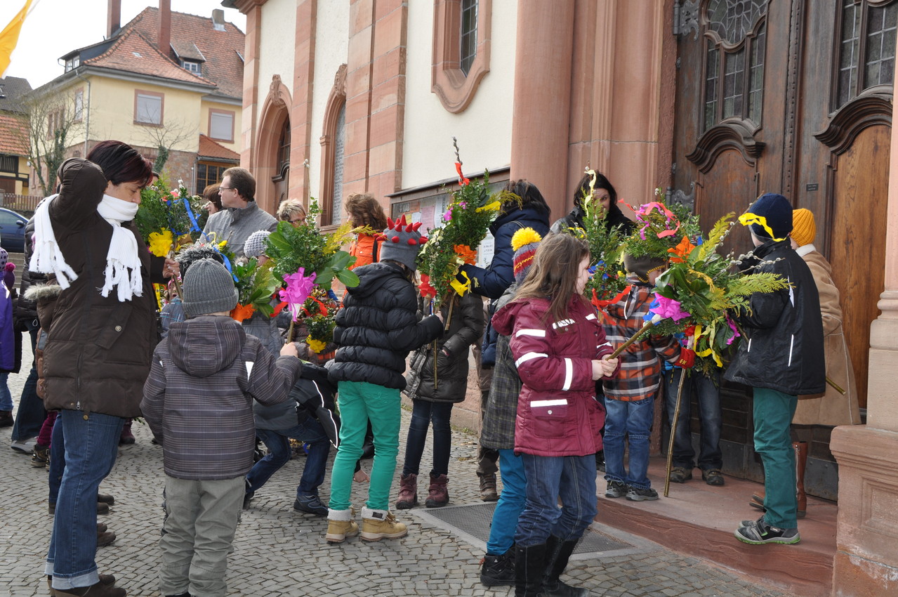 Kinderkirche Palmsonntag 2013 (Bild von Elke Kraus)