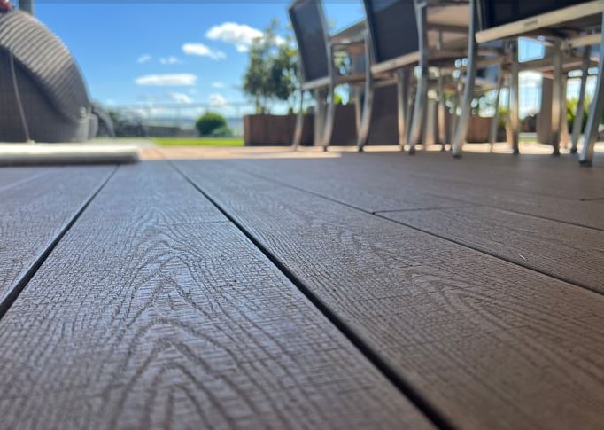 Terrassenboden Aussenbereich - Holzimitate WPC
