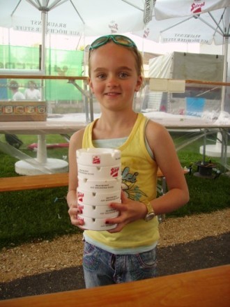 Eine von unseren fleißigen Helferinnen