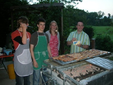 Heute grillen die Jungen.