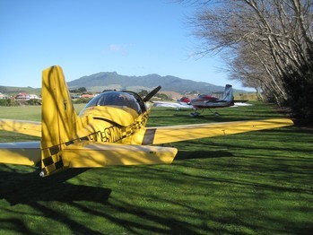 Click the photo for an impromptu video Vicki made with her iPhone of us departing Raglan.