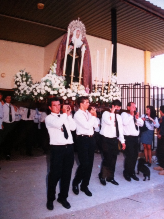 Antigua salida procesional en pariguelas