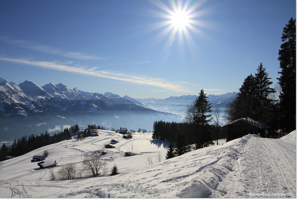 Noch ein Blick hinunter Richtung Thunersee und dann wird die Kamera verstaut und los gehts.