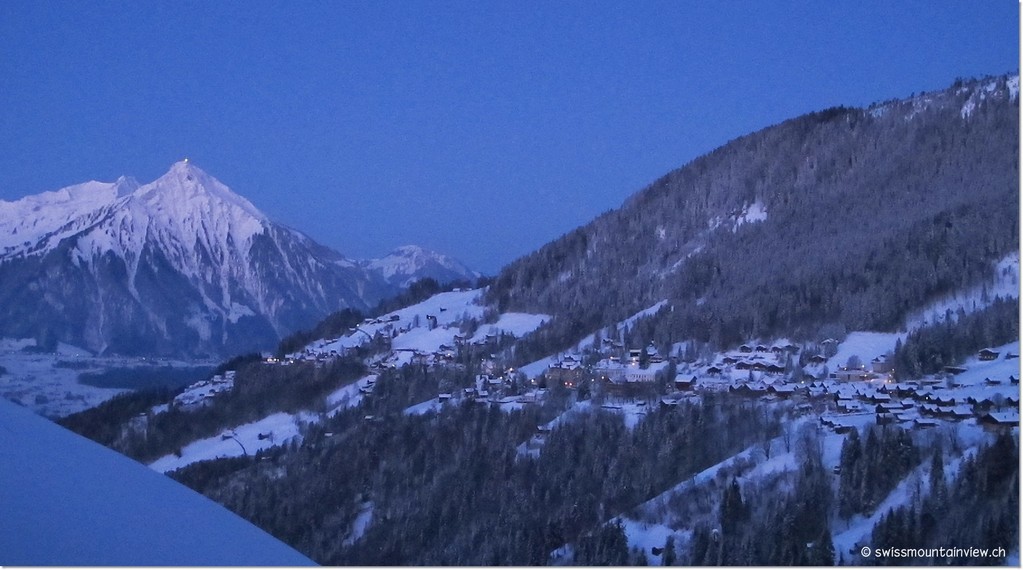 Am andern Morgen erwartet uns Prachswetter - die blaue Stunde - ....