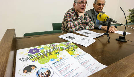 Pedro Echávarri, de Kilkarrak, y el concejal Félix Alfaro, durante la rueda de prensa. (Foto: Montxo A.G.)