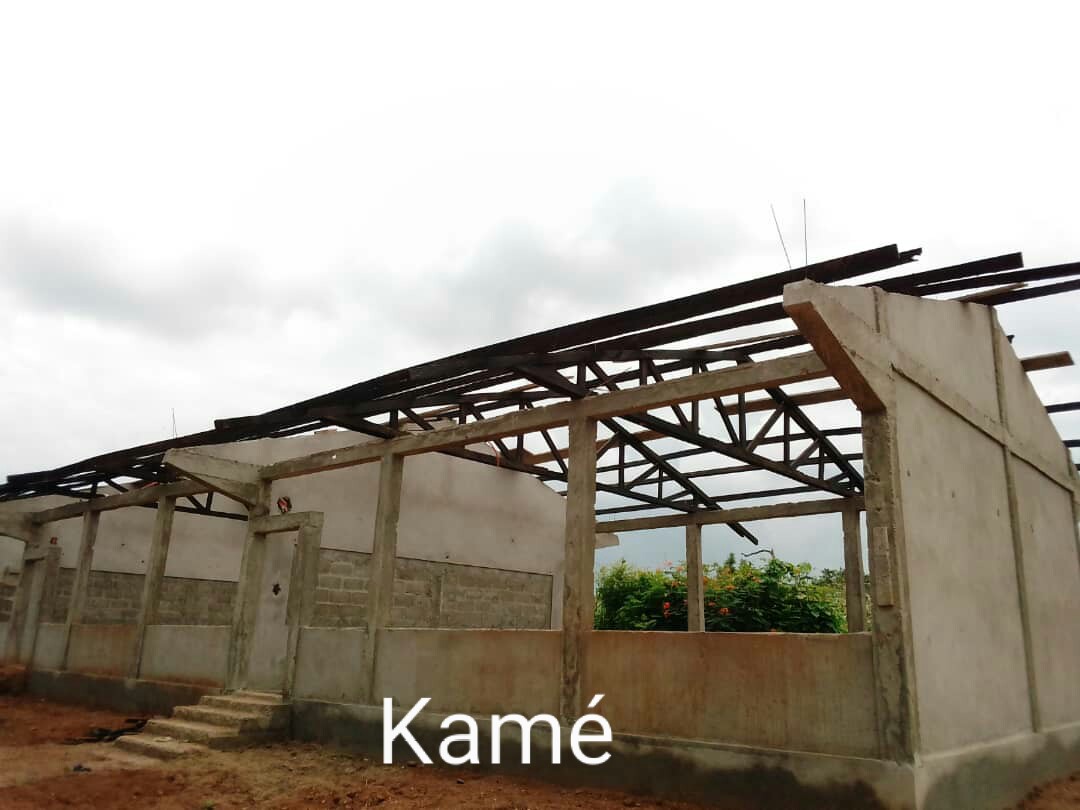 ECOLE DE KAME EN COURS DE CONSTRUCTION