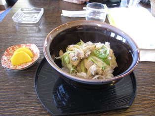 鯖寿司の代わりに橋立の「あさり丼」と小浜の寿司