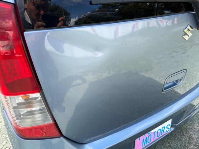 リヤハッチに凹みありますが鈑金塗装して納車致します！