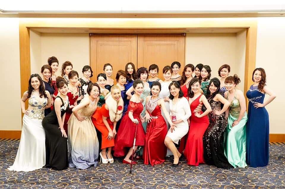 jwcドレスファッションショー オフィス ページワン jwcドレスファッションショー オフィス ページワン