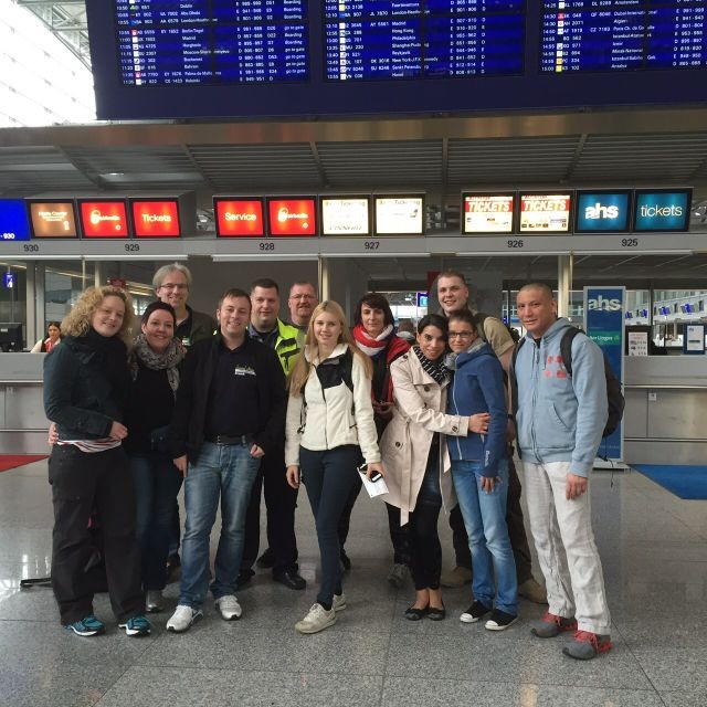 das Team beim Abflug in Frankfurt