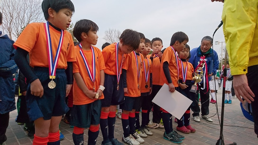 第27回神戸須磨ライオンズクラブ杯争奪ちびっ子サッカー大会　表彰式　EFチーム