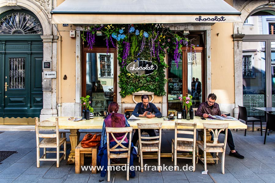 Ausgehviertel in Triest, Bildband FRIAUL-Julisch Venetien