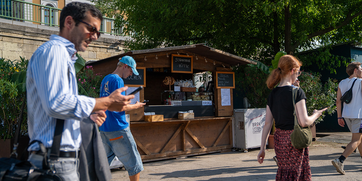 BRoK Catering Hütte beim Public Viewing in der Strandbar Herrmann