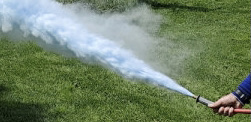Feuerlöscher kaufen, Pulverfeuerlöscher, Bio Handfeuerlöscher, Bio Fluorfrei, biologisch abbaubar, umweltfreundlich, Feuerlöscherservice, Feuerlöscherkontrolle, Feuerlöscherwartung, Feuerlöscher, Schaumlöscher, Leichtwasser, Preis, Region Basel, Schweiz