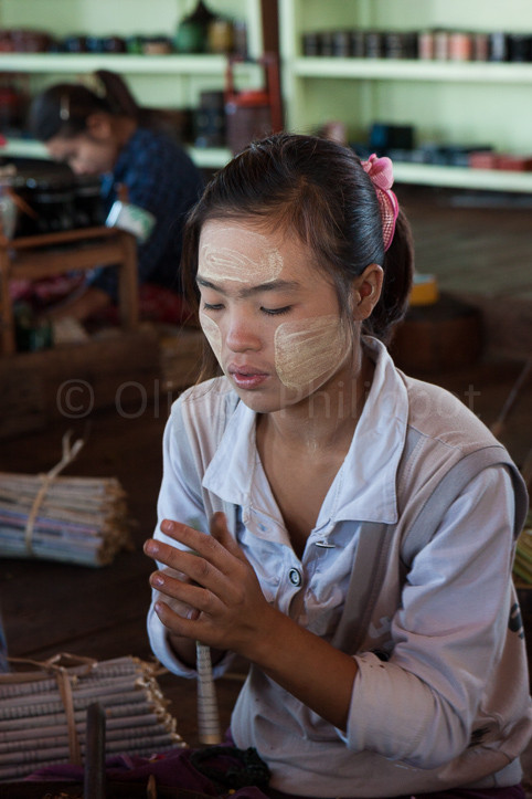 Birmanie - Lac Inle - Fabrique de cigares