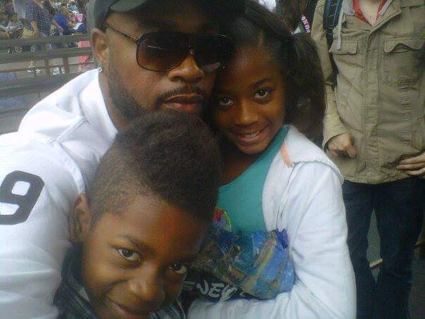ZeLLi & his two beautiful children...