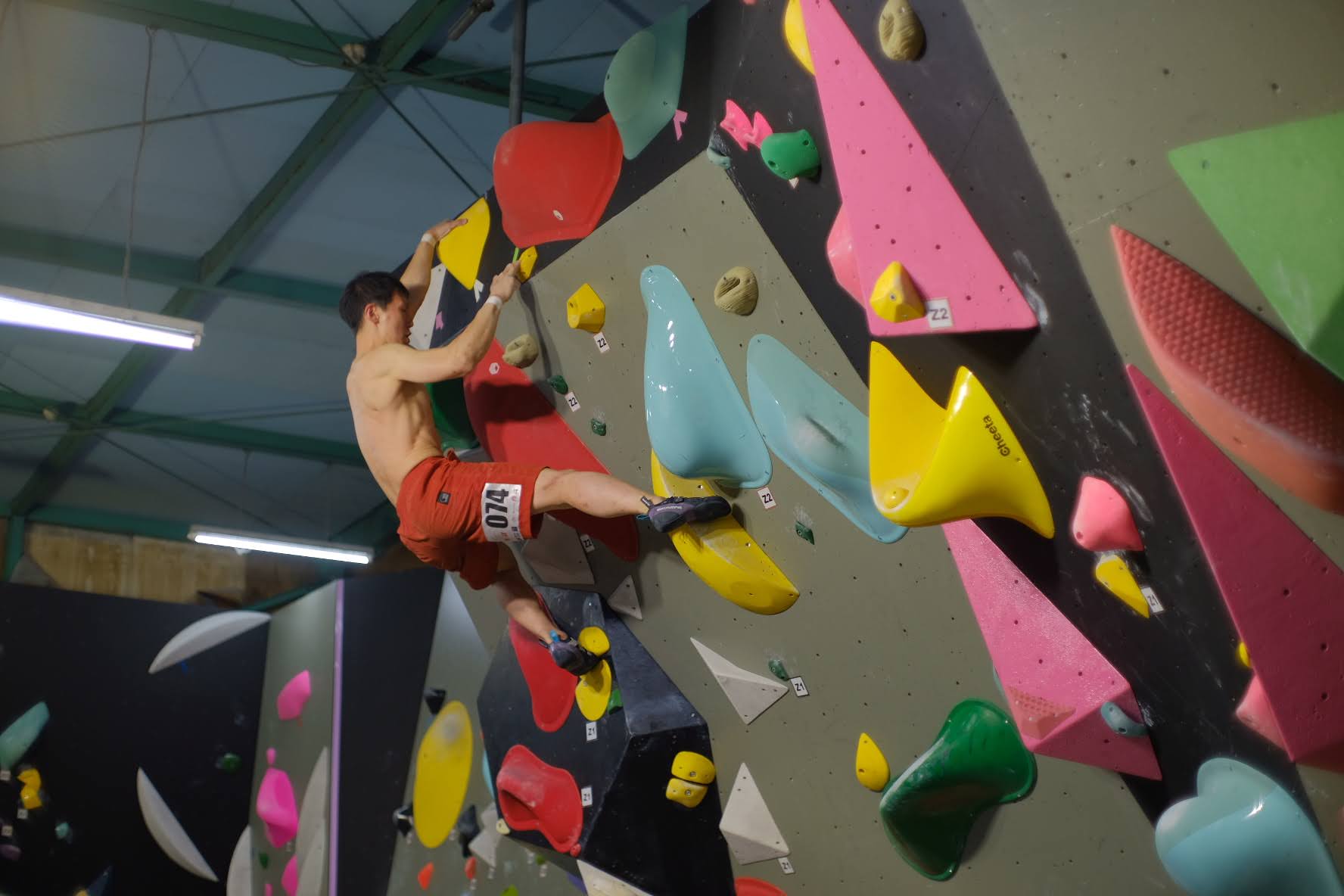 2ND WALLY - WALLY BOULDERING