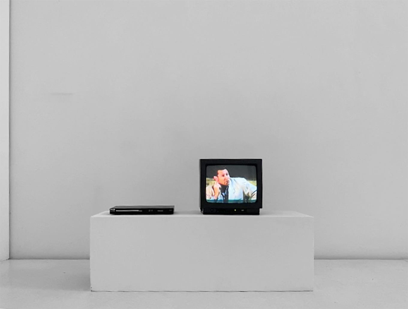 © Les Levine 1990 (Interview Julian Schnabel)