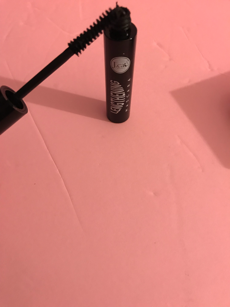 J.Cat Beauty Love Live Lash Mascara