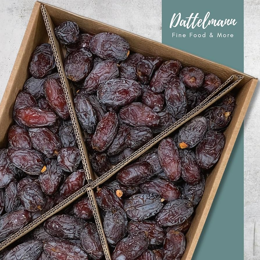 Dattelmann.com verkauft hochwertige Bio-Datteln, Trockenfrüchte, Nüsse und Feinkost. Das Sortiment umfasst verschiedene Dattelsorten (z.B. Medjool, Sukari), Nussmuse, Tees und nachhaltige Küchenaccessoires.