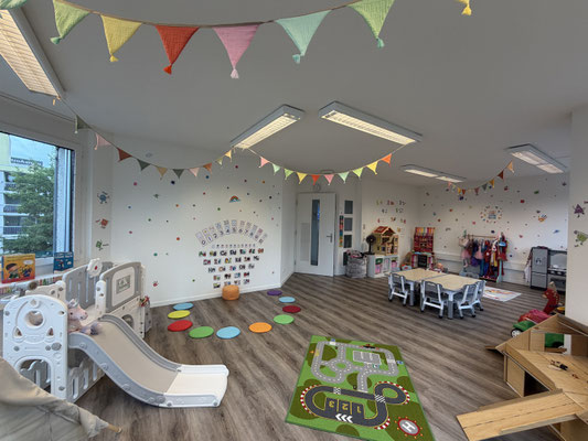 Bright and welcoming Custom Kids playgroup room in Lenzburg.