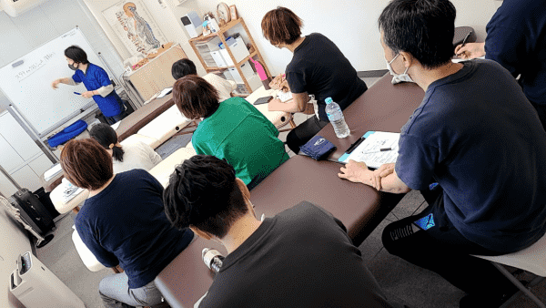 ストレッチの座学（1日講座の様子）