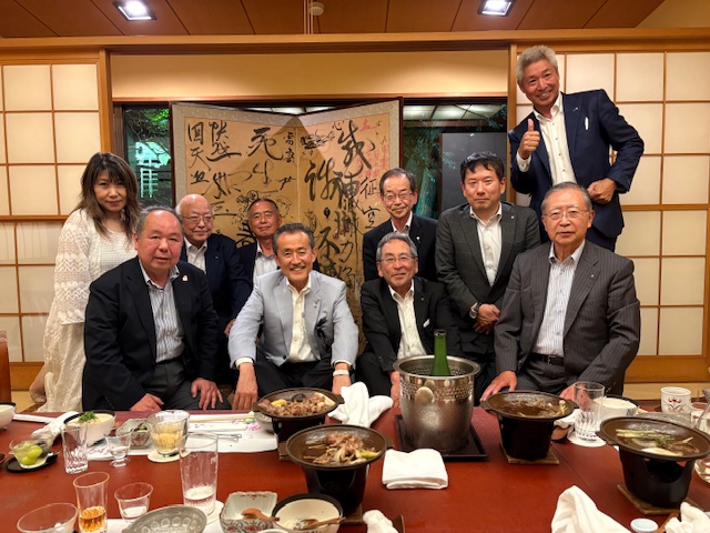 霞ヶ浦予科練記念館見学、小松垂松亭八景案内板を堪能し霞月楼で懇親会