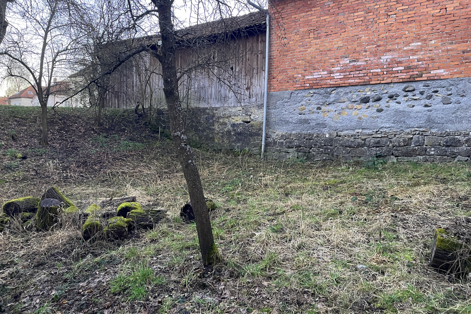 Bühnenbereich: Aktueller Zustand