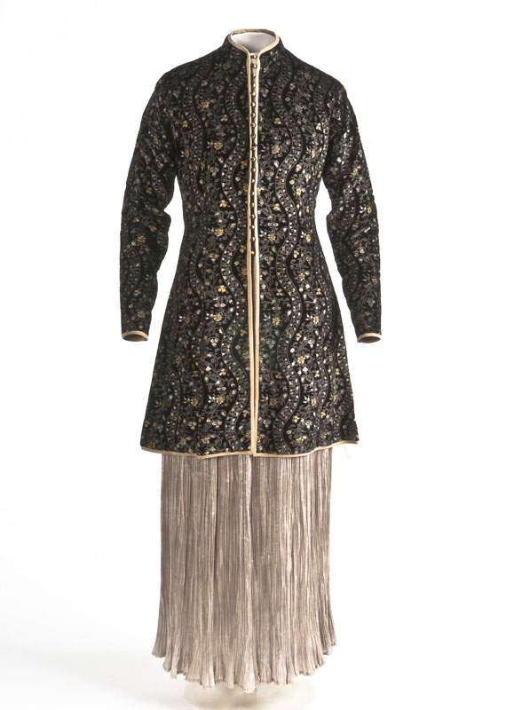 Conjunto de túnica "Delphos" y abrigo 1908