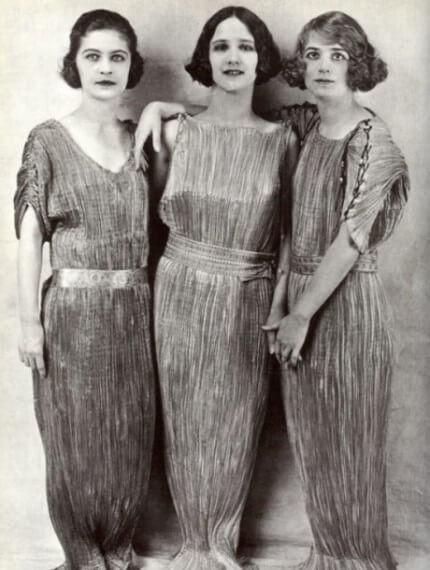 Hijas adoptivas de Isadora Duncan, con túnicas "Delphos"  1920