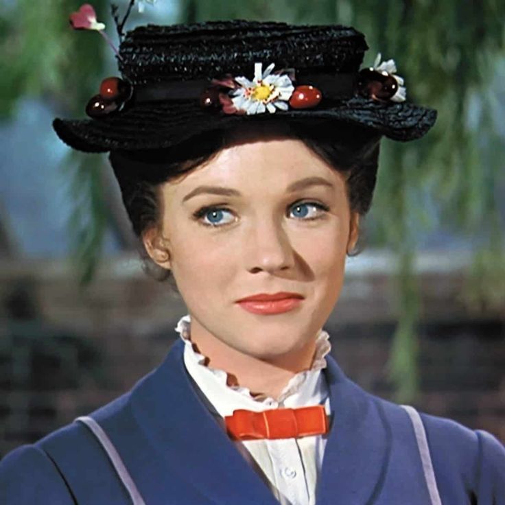 Película "Mary Poppins" año 1964 (actriz Julie Andrews)