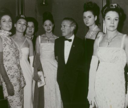 Pedro Rodríguez con sus modelos 
