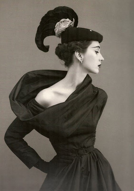 Sombrero y vestido Balenciaga 1955