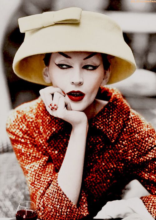 Sombrero de campana 1955