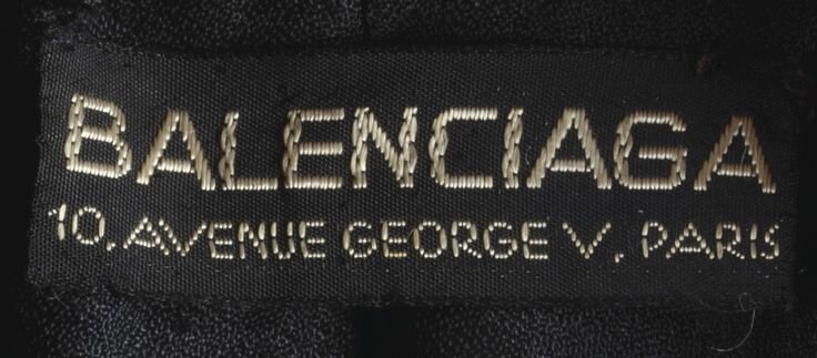 Logo, Paris 1937