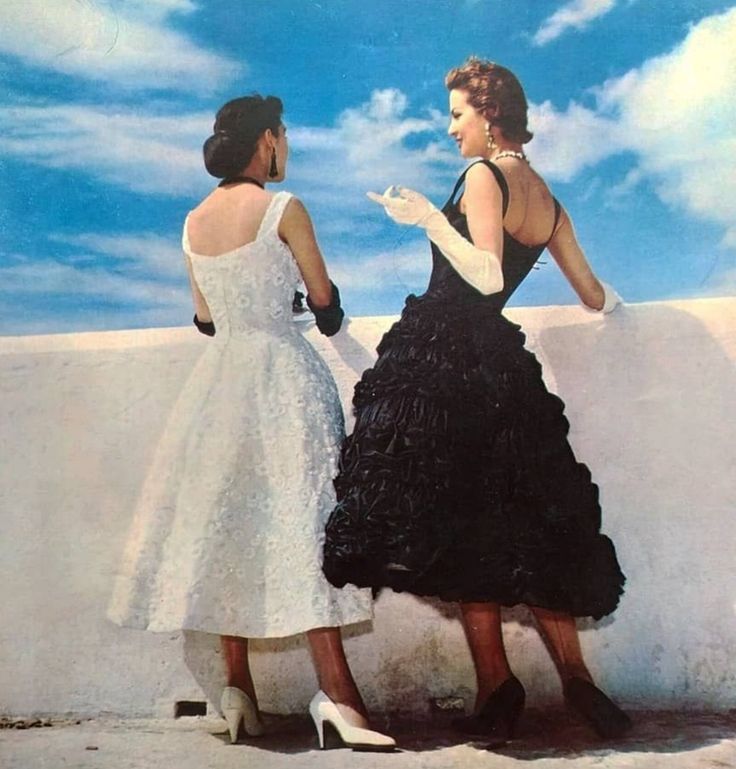 Collection Haute Couture _Printemps _ Eté 1957 