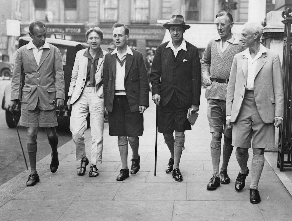 El Partido de Reforma de la Vestimenta Masculina en las calles de Bloomsbury
