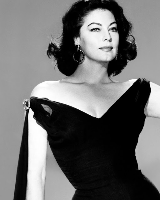 Ava Gardner. años 50, diseño Balenciaga.