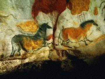 La préhistoire commence avec l’apparition des hominidés il y a environ 2,6 millions d’années en Afrique de l’Est...