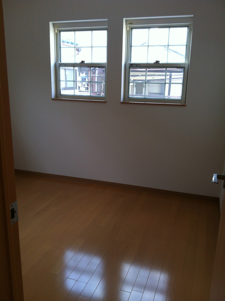 階段横のお部屋（洋室②6帖）