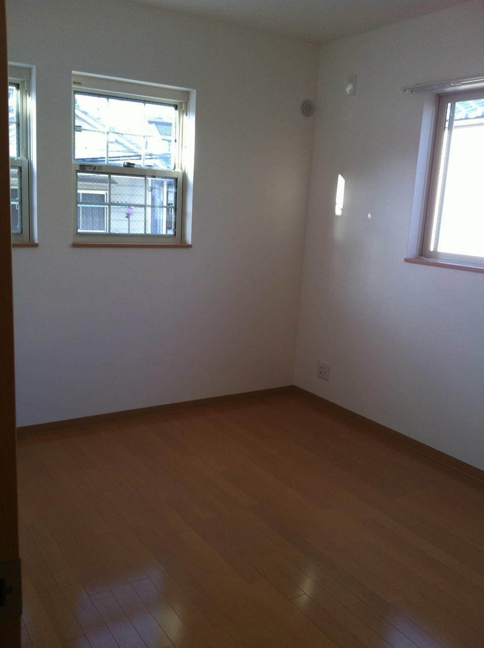 階段横のお部屋（洋室②6帖）