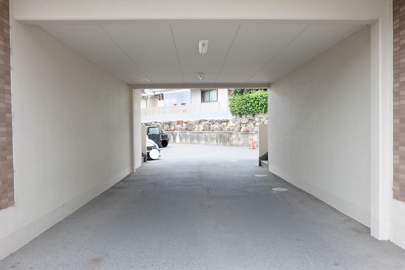 駐車場への入り口