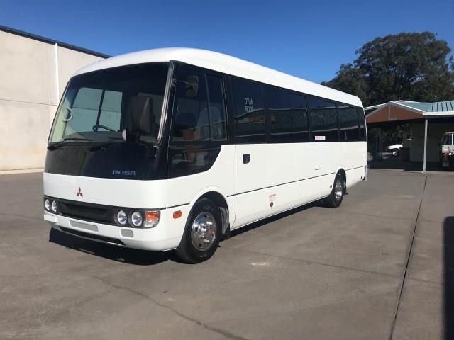 Bus 28-30 seater