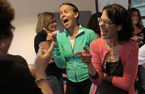 yoga du rire explications, dates et horaires
