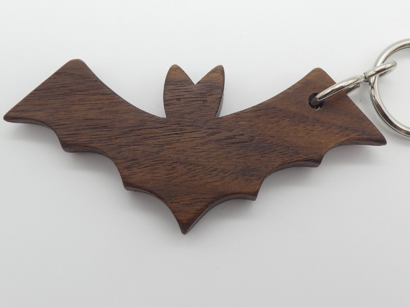Schlüsselanhänger aus Holz - Fledermaus