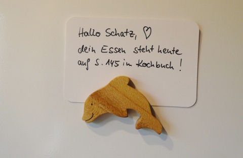 Katze Magnet aus Walnuss