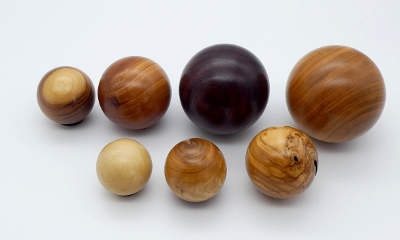 Holzkugel aus Kirsche, 80 mm