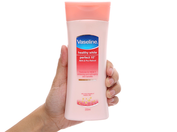 Sữa dưỡng thể trắng da Vaseline Healthy White Perfect 10™