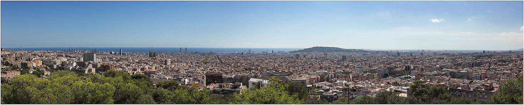 Barcelona, Rundblick vom Parc Güell, 2015 | Canon EOS 6D  32 mm  1/400 Sek.  f/13  ISO 200